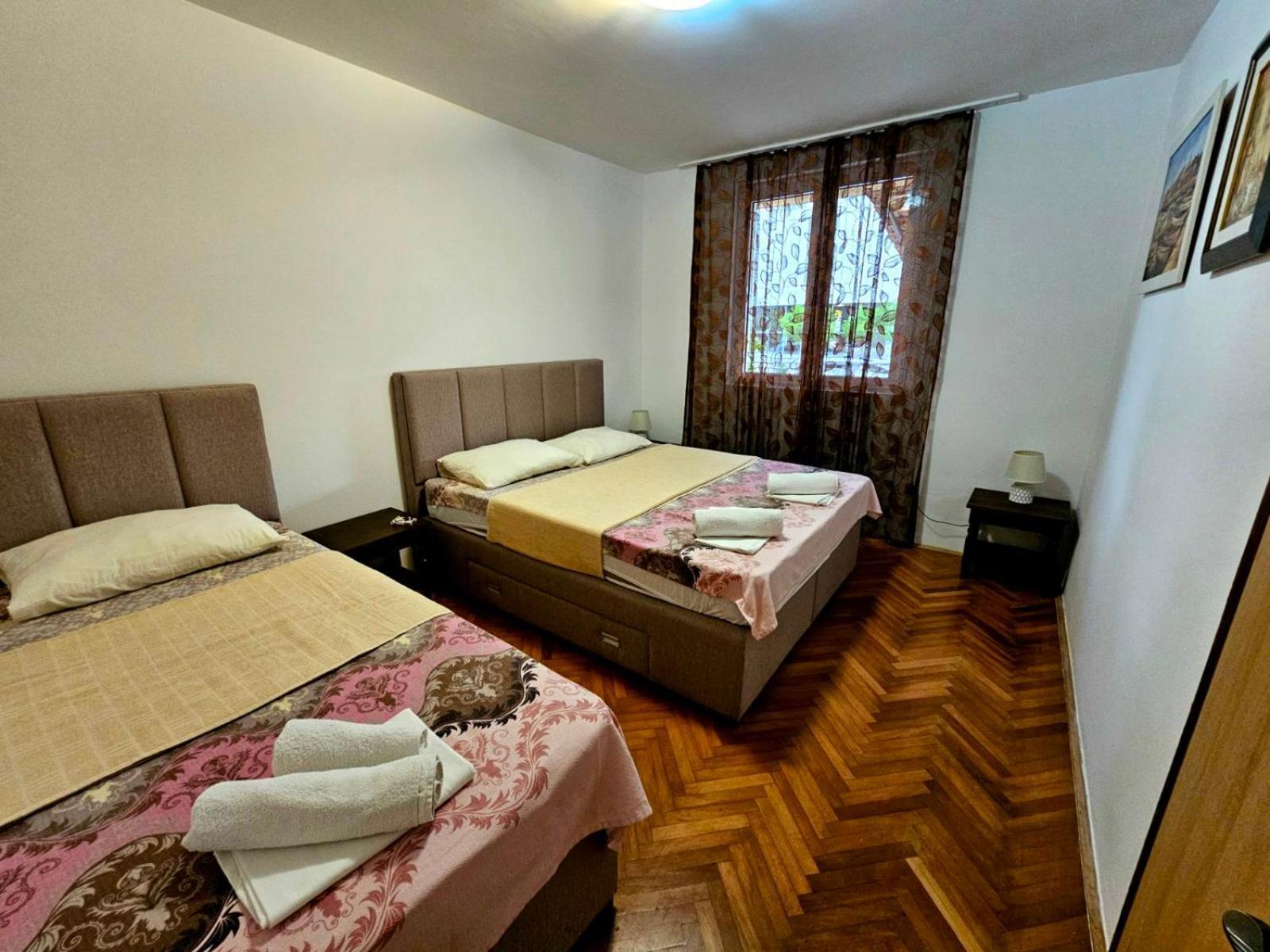 Apartman *
