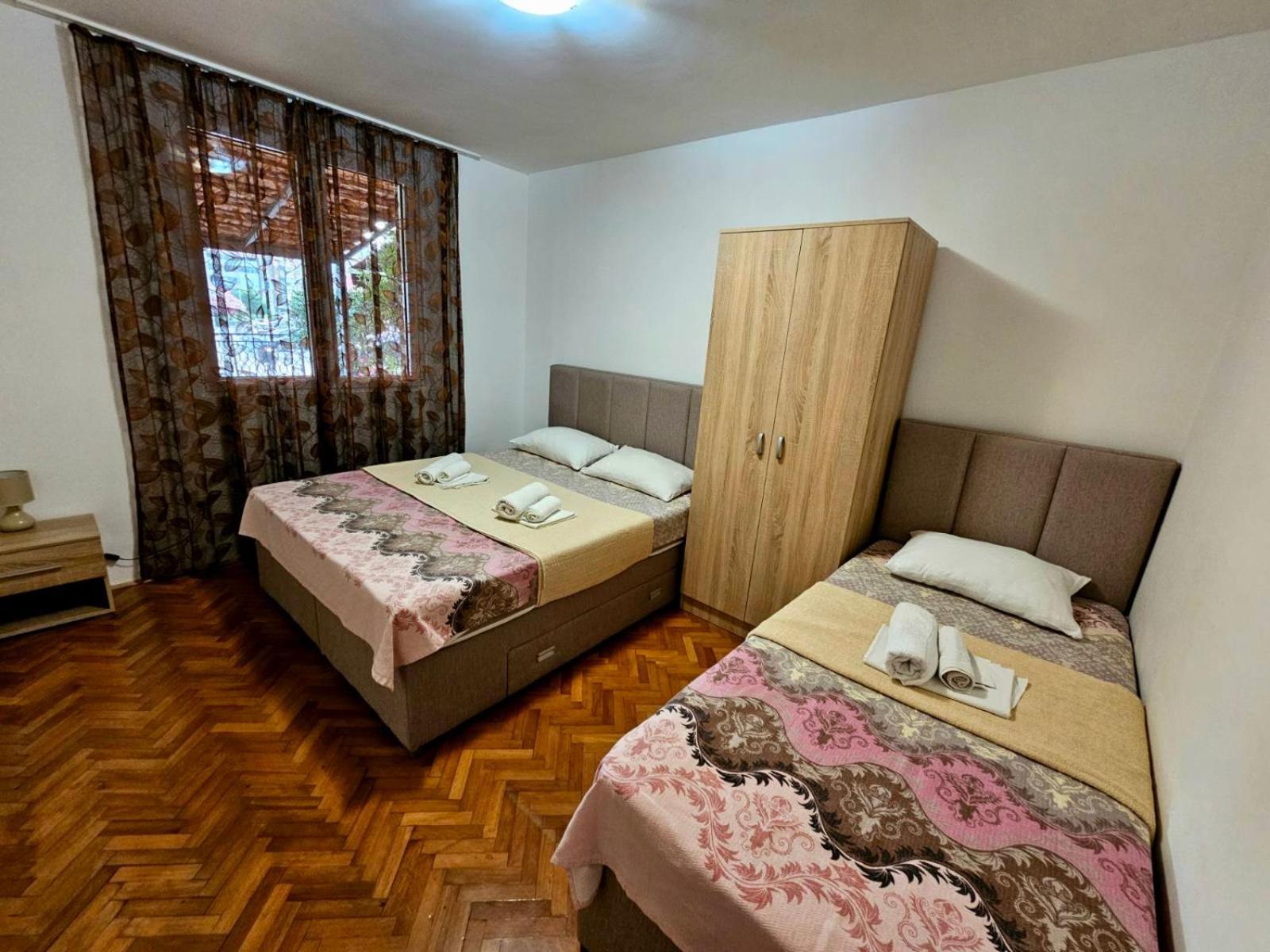 Apartman *
